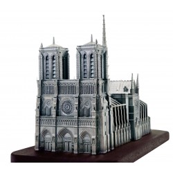 NOTRE DAME DE PARIS 3D 10 UZ SREBRNA MONETA KAMERUN 2024