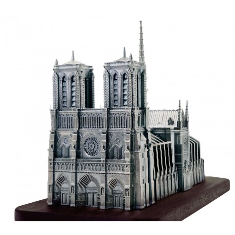 NOTRE DAME DE PARIS 3D 10 UZ SREBRNA MONETA KAMERUN 2024